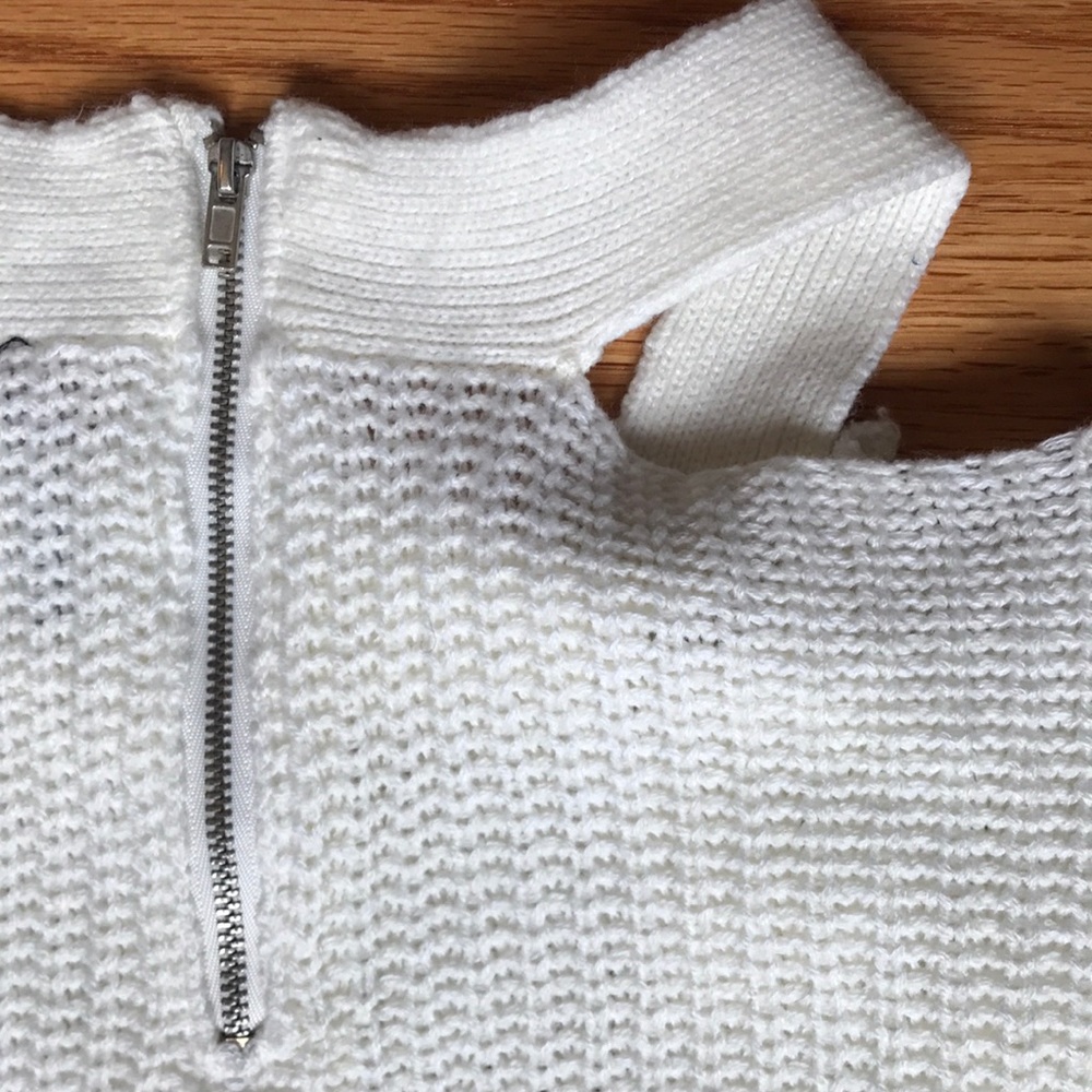 Cream Off Shoulder Knitted Sweater (like-new) - Picture 5 of 8